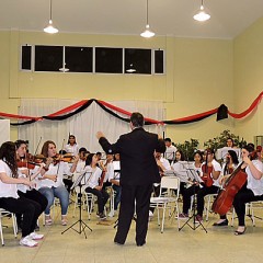 Concierto didáctico de la Orquesta Infanto Juvenil de General Acha 