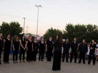 Coro Estable de la Provincia, participó en la Jornada “Escuela, Familia y Comunidad 2014” de la Escuela Nº 2 de Santa Rosa