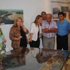 El Gobernador Jorge encabezó inauguración de muestra en el Centro Cultural