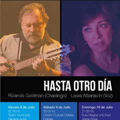 Laura Albarracín (voz) y Rolando Goldman (charango) en La Pampa