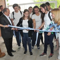 El Gobernador inauguró un nuevo Colegio Secundario