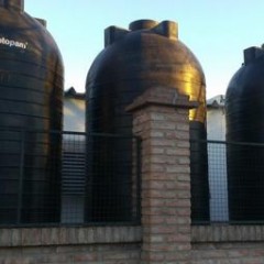 Santa Rosa: finalizó la colocación de cisternas en la Escuela N° 4