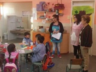 Garello visitó instituciones educativas de Victorica 