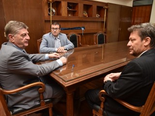 Ziliotto y Alpa firmaron convenio marco por programa “La UNLPam en Territorio”