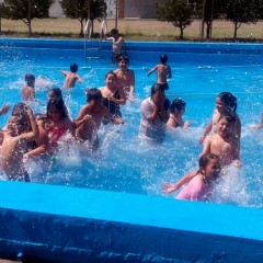 Estudiantes del oeste pampeano comenzaron a realizar prácticas natatorias 