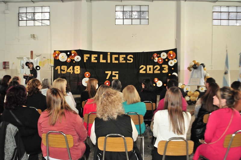 La Escuela para Adultos N° 2 de Pico celebró sus 75 años